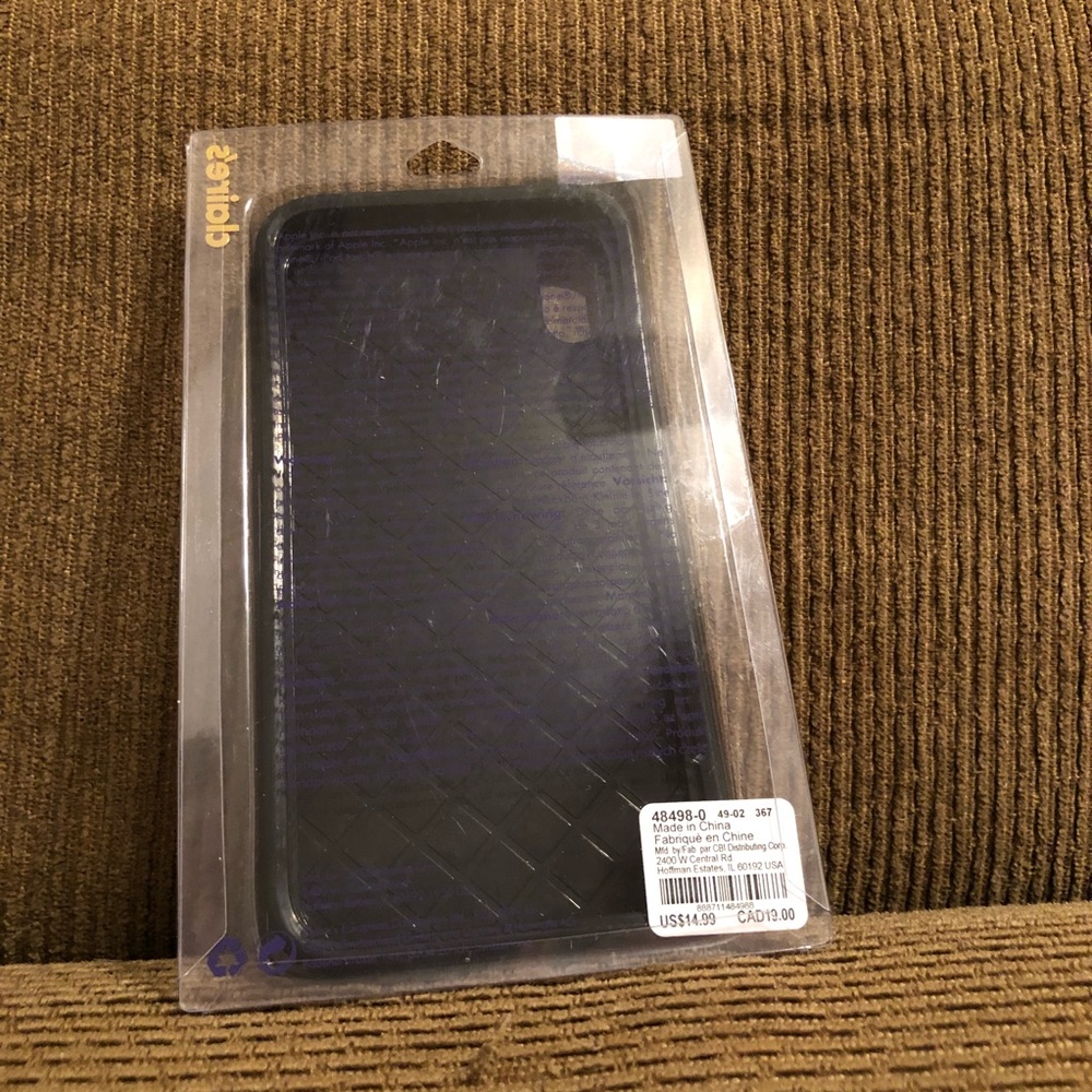 iPhone case - Picture 2 of 4